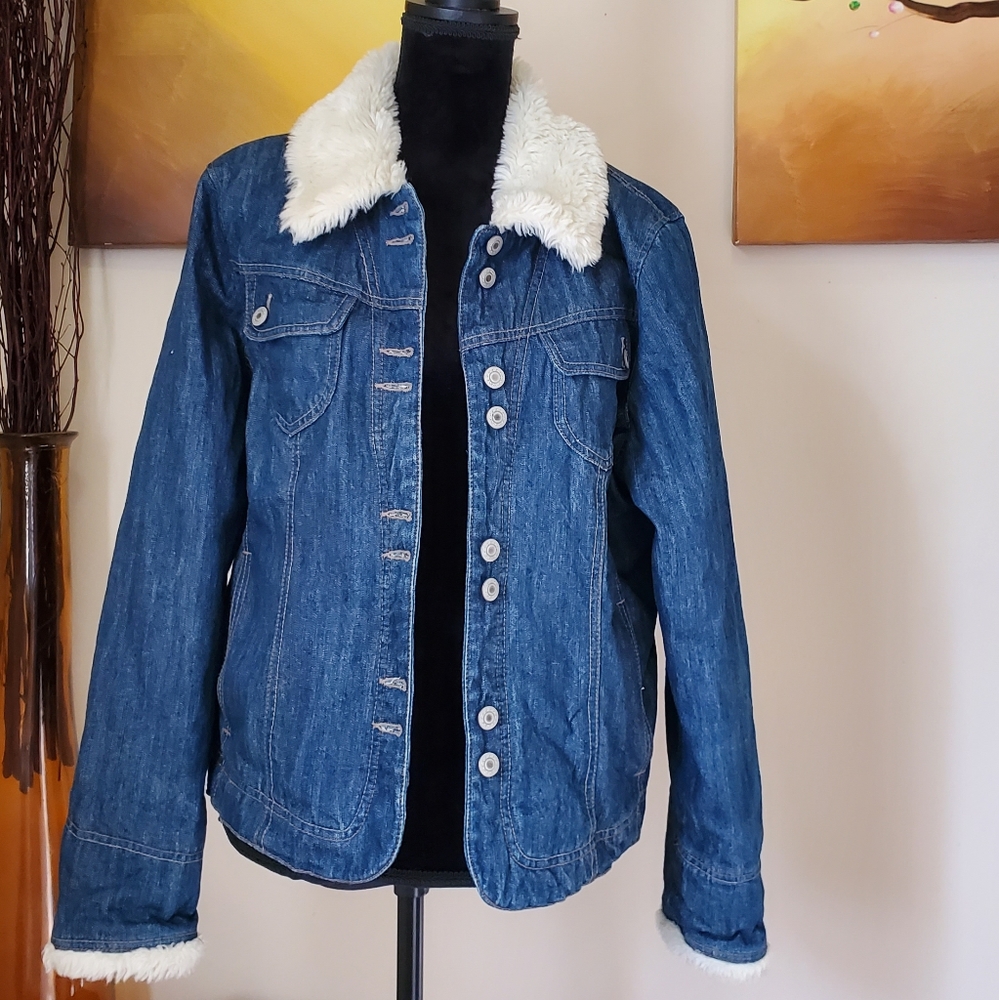 French Cuff denim jacket with faux sherpa